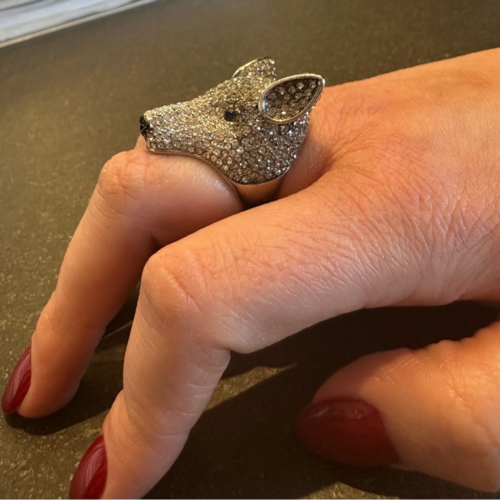 Sparkling Wolf Ring